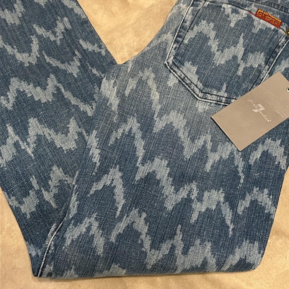 ❤️7  For All Mankind 💙Chevron Cropped Jeans NWT! Size 25 - Picture 3 of 17